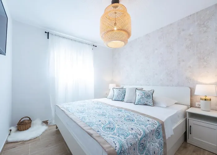 Villa Paulina Mlini